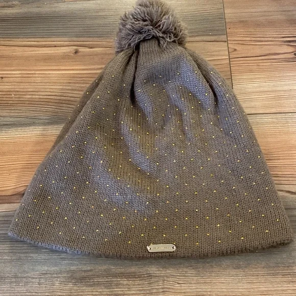Steve Madden Tan / Olive Knit Beanie with  gold accents - one size - winter hat - Picture 5 of 8